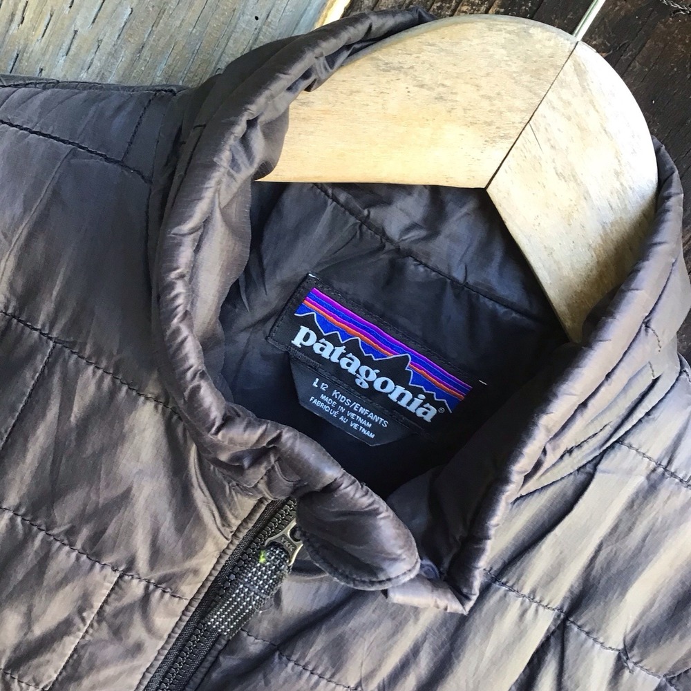 Patagonia Kids L 12 Nano Puff Brick Quilt Jacket Black FA19 Sun Faded - Picture 5 of 10